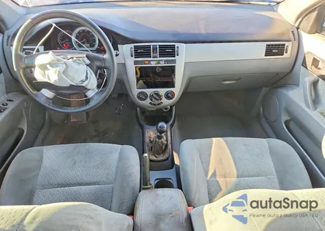 2005 Suzuki Forenza S z USA, uszkodzony, nr VIN KL5JD56Z95K082730